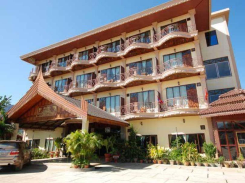 Thavisouk Riverside Hotel Vang Vieng Exterior photo