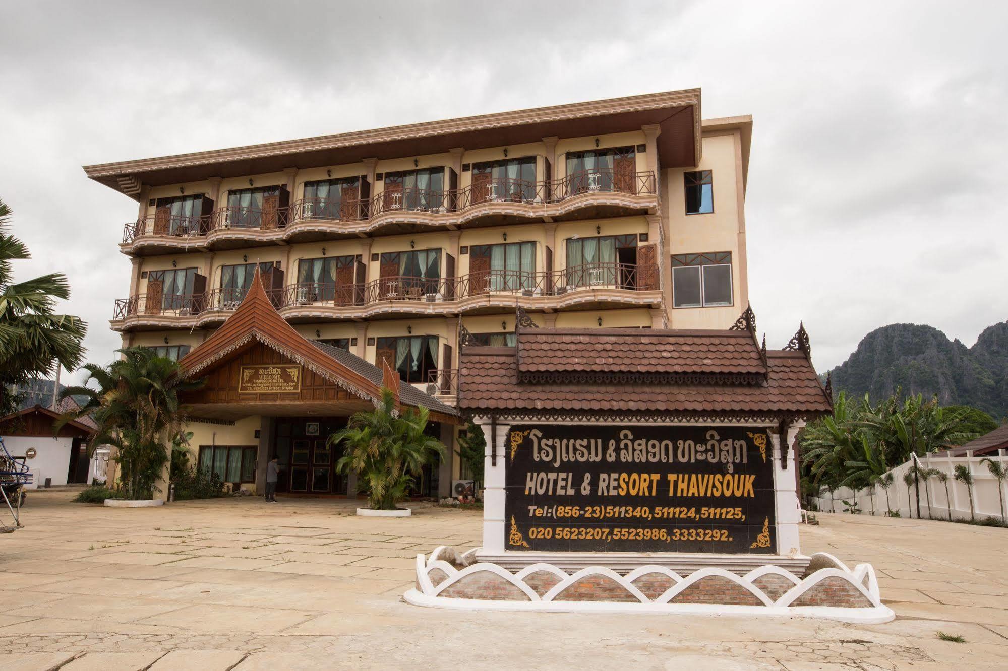 Thavisouk Riverside Hotel Vang Vieng Exterior photo