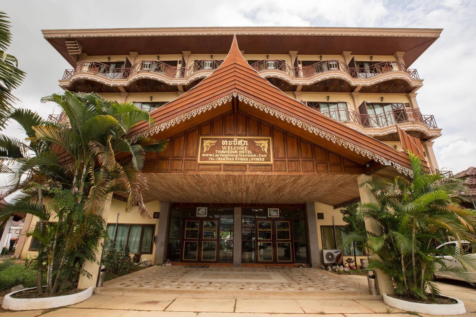 Thavisouk Riverside Hotel Vang Vieng Exterior photo
